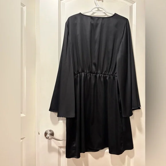 Vero Moda Black Satin Dress 16 - Picture 3 of 9